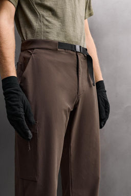 TECHNICAL CARGO TREKKING TROUSERS - Zara фото 6