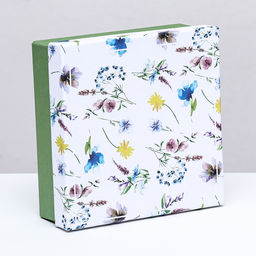 Подарочная коробка квадратная Цветы,13,5 х 13,5 х 5 см