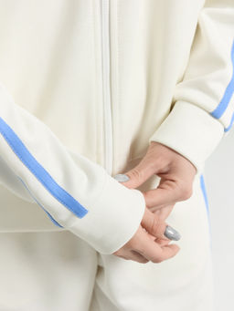 Толстовка женская светло-молочная с синими лампасами св.молочный +тихие воды 172103/1 - Mark formelle фото 10