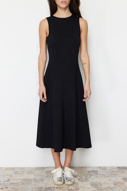 Siyah %100 Pamuk Skater/Belden Ac?lan Bisiklet Yaka Kolsuz Midi Orme Midi Elbise TWOSS24EL00193
