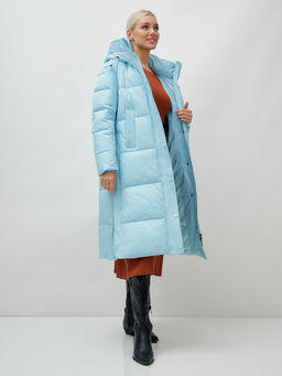 Пальто утепленное стеганное зимнее с капюшоном женское голубого цвета 9601Gl