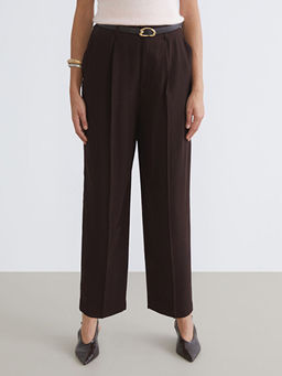 Beli Kemerli Loose Fit Kad?n Pileli Pantolon