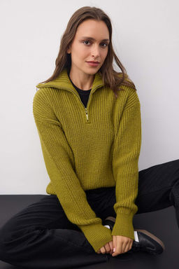 Wardrobe Essentials Yag Yesili Yumusak Dokulu Triko Kazak | TWOAW26KZ00180