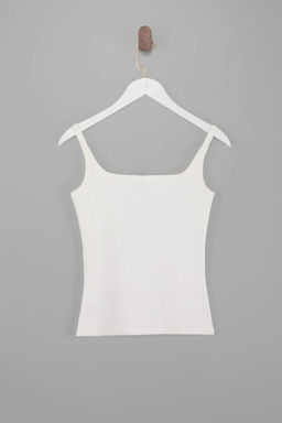 Beyaz Fitted/Vucuda Oturan Kare Yaka Kal?n Ask?l? Kolsuz Fitilli Esnek Orme Atlet TWOSS26AL00014 - Trendyolmilla фото 6