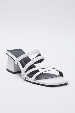 Trendyol Shoes Siyah Ince Bantl? Kare Burun Kad?n Blok Topuklu Terlik TAKSS25TO00065 - Trendyolmilla фото 10