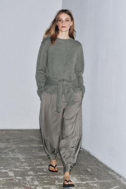 100% CASHMERE REGULAR FIT SWEATER