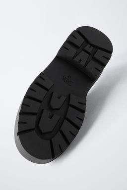 PATENT T-BAR SHOE - Zara фото 7