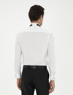 Белая рубашка под смокинг приталенного кроя с манжетами из смесового хлопка - Cacharel фото 5