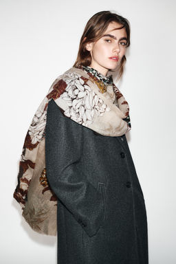 FLORAL PRINT SCARF