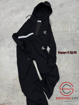 Костюм спортивный с худи и брюками