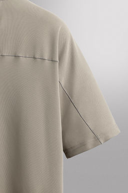 CAMISETA T?CNICA ESTRUCTURA PIQU? / Piedra