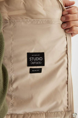 Водоотталкивающее стеганое пальто приталенного кроя с воротником-стойкой - Defacto фото 7