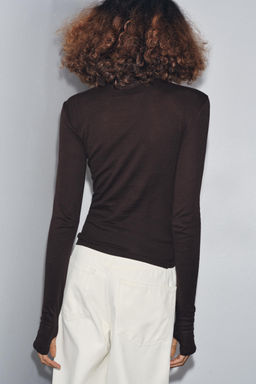 SLIM FIT HIGH NECK T-SHIRT - Zara фото 3