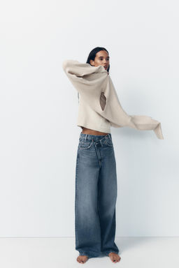 SOFT PLAIN KNIT SWEATER