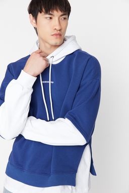 TRENDYOL MAN Lacivert Oversize/Genis Kesim Fit Kapusonlu Nak?sl? Panelli Sweatshirt TMNAW23SW00280 - Trendyolmilla фото 2