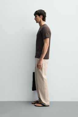 CAMISETA REGULAR FIT RIB / Marr?n