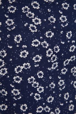 TRENDYOLMILLA Mavi Cicek Desenli Viskon Kumasl? Midi Boy Dokuma Etek TWOSS23ET00295 фото 15