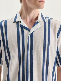 Regular Fit K?sa Kollu ?izgili Arm?rl? Erkek G?mlek