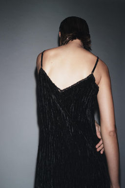 ZW COLLECTION VELVET CAMISOLE DRESS - Zara фото 7