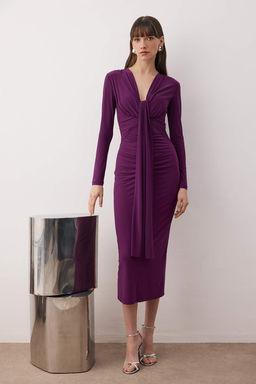 Kahverengi Vucuda Oturan V Yaka Orme S?k Elbise TPRAW25EL00043 - Trendyolmilla фото 17