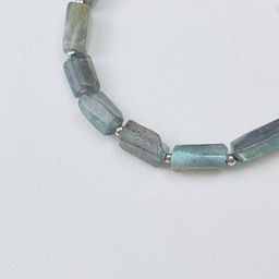 Браслет из Лабрадора