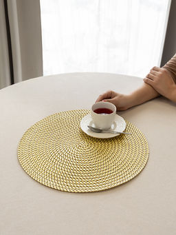 Салфетка сервировочная D38, 1 штука золото полипропилен