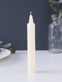 Цена за 30 шт. Свеча парафиновая хозяйственная 40 г, 15-16 см, 5 ч