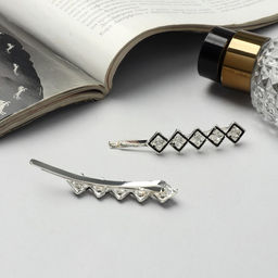 Цена за 2 шт. Невидимки для волос «Джаннет», набор 2 шт., куб, 6.5 см, серебро