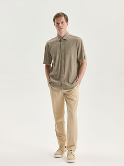 Regular Fit K?sa Kollu Erkek Dokulu G?mlek