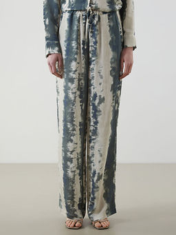 Beli Lastikli Batik Desenli Kad?n Pantolon