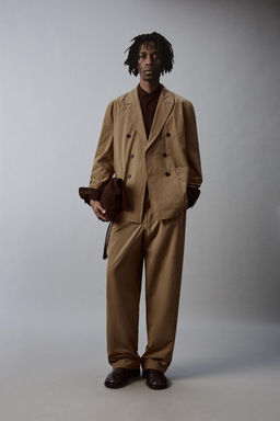 BLAZER CRUZADA TRAJE RELAXED FIT / Camel claro