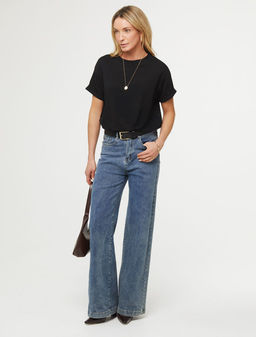 D49.117 Футболка женская черный