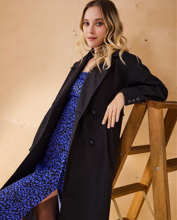 Плащ женский 

АРТ. 31811w черный/42