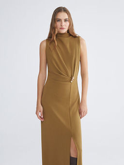 Dik Yaka Y?rtma?l? B?zg?l? Elbise