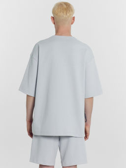 Комплект мужской (футболка, шорты) в сером цвете туман 191024 - Mark formelle фото 4