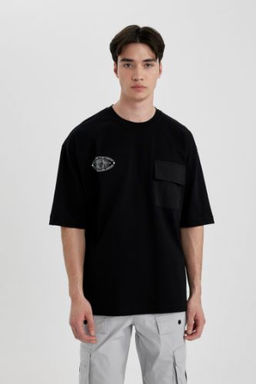 Loose Fit Bisiklet Yaka S?rt Bask?l? Cepli K?sa Kollu Tisort