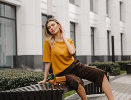 Блузка трикотажная горчичный - Donna saggia фото 2