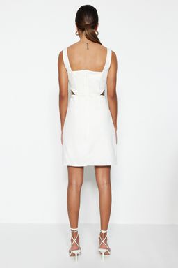 TRENDYOLMILLA Haki A-Kesim Mini Pamuklu Pencere/Cut Out Detayl? Detayl? Kare Yaka Dokuma Elbise TWOSS23EL00596  фото 6