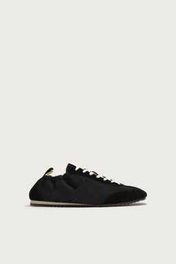 ZAPATILLA ESTILO RETRO / Negro - Zara фото 2