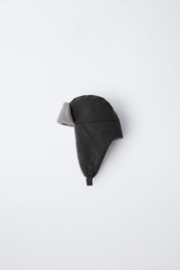 TECHNICAL FAUX SHEARLING CAP