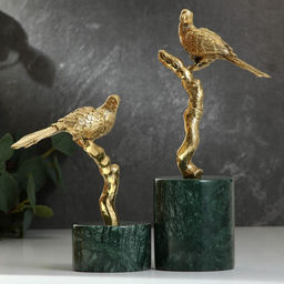 Фигура на подставке «Птица на ветке», мрамор, латунь, 16×8×24 см