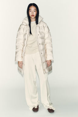 WATER-REPELLENT WINDPROOF HOODED DOWN PUFFER JACKET