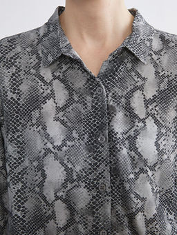 Desenli Kad?n G?mlek