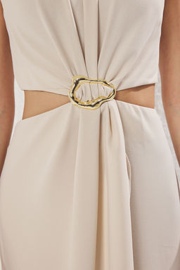 TRENDYOLMILLA Yag Yesili A Kesim Cut Out ve Aksesuar Detayl? Maxi Dokuma Krep Elbise TWOSS25EL00017 фото 3