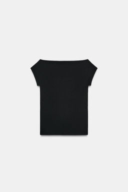 CAMISETA CUELLO BARCO / Negro - Zara фото 6