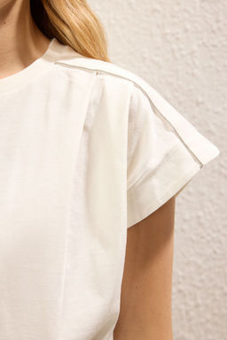 TRENDYOLMILLA Ekru %100 Pamuk Regular/Normal Kal?p Serit Aksesuar Detayl? Orme T-Shirt TWOSS25TS00053 фото 3