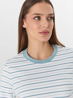 Джемпер женский в полоску