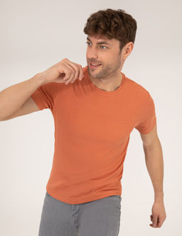 Kahverengi Slim Fit Dokulu Bisiklet Yaka Ti__rt