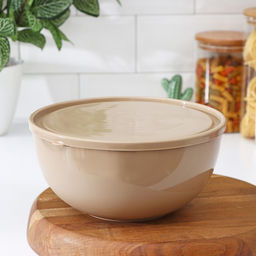 Цена за 2 шт. Салатник с крышкой Plastic Centre Galaxy, 2.5 л, пластик, МИКС