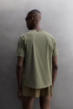 CAMISETA T?CNICA ESTRUCTURA / Gris antracita